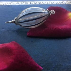 💐 309: Venetian Blown Glass Pendant